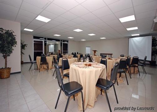 Quality Inn El Tuque Ponce Restaurant photo